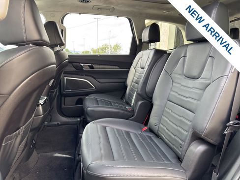 Used 2025 Kia Telluride SX Prestige AWD/4WD image 14