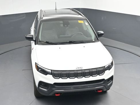 Used 2022 Jeep Compass Trailhawk w/ Trailhawk Elite Group image 30