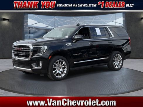 Certified 2022 GMC Yukon SLT w/ SLT Luxury Package AWD/4WD image 1
