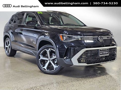 Used 2025 Volkswagen Taos SEL AWD/4WD image 1