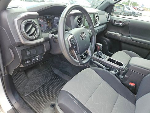 Used 2023 Toyota Tacoma TRD Off-Road image 16