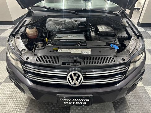 Used 2016 Volkswagen Tiguan SE image 29