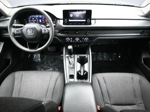 Used 2023 Honda Accord LX image 10