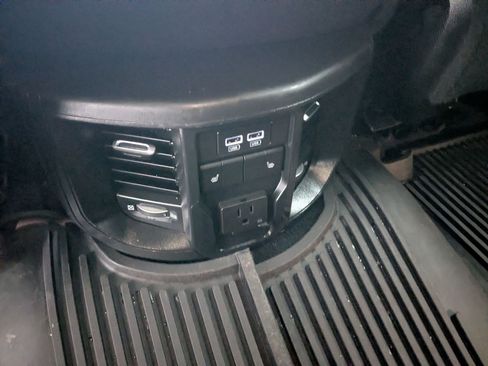 Used 2024 RAM 2500 Laramie w/ Night Edition AWD/4WD image 23