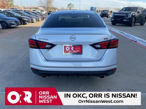 Used 2023 Nissan Altima 2.5 SR image 4