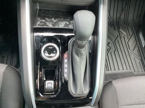 New 2025 Chevrolet Colorado W/T w/ WT Custom Package image 21