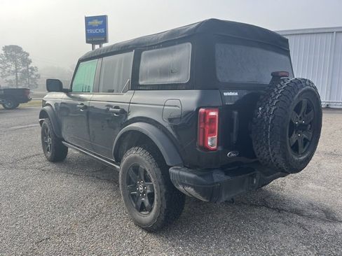 Used 2024 Ford Bronco Black Diamond image 3