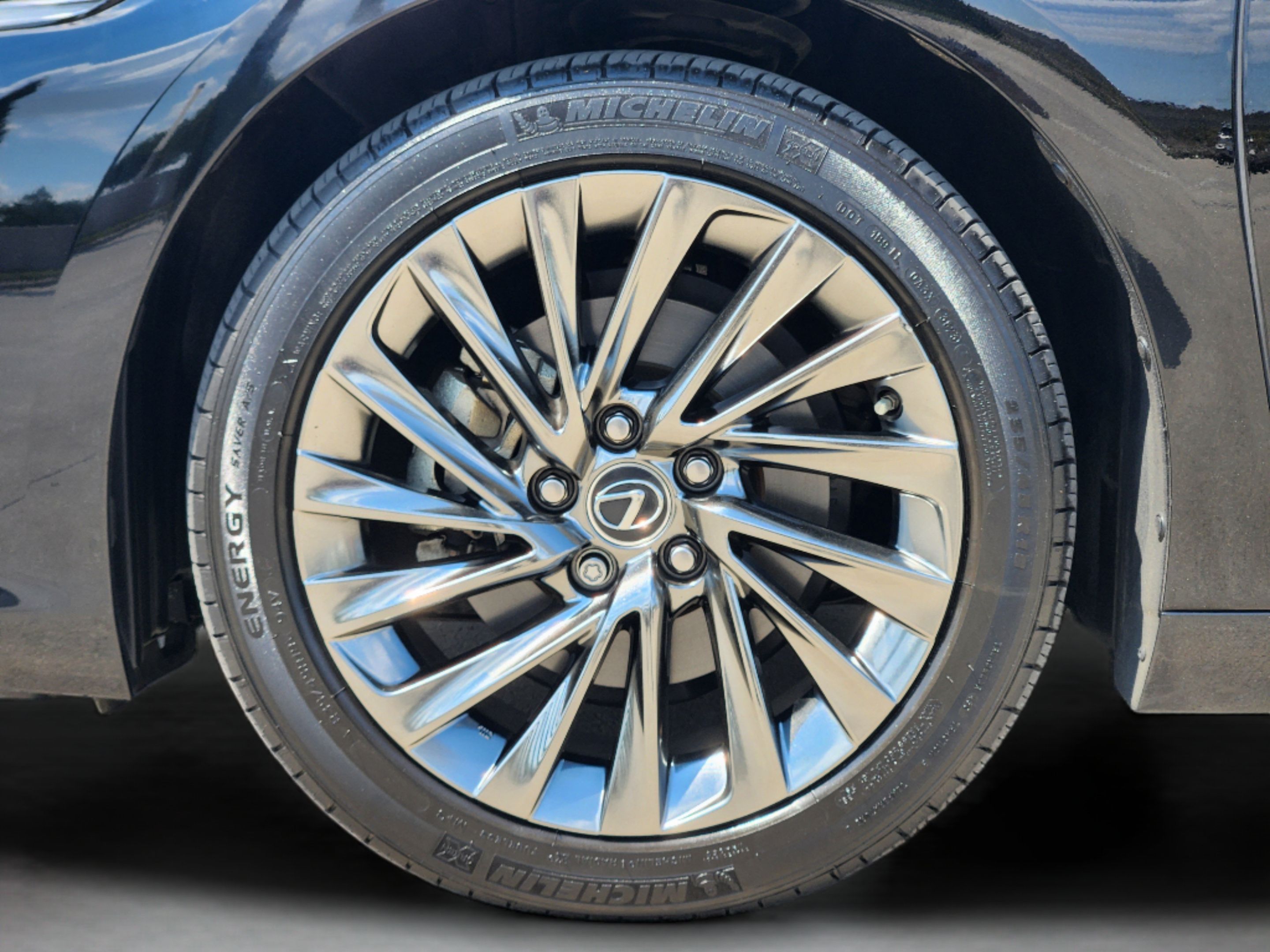 Used 2024 Lexus ES 350 Ultra Luxury w/ Accessory Package (Z2) FWD image 38