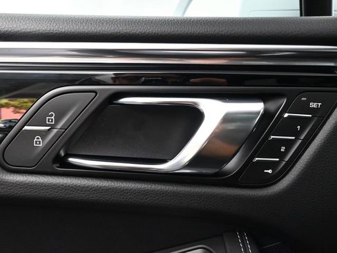 Used 2026 Porsche Macan S image 18