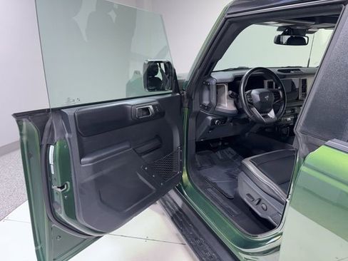 Used 2025 Ford Bronco Outer Banks image 10