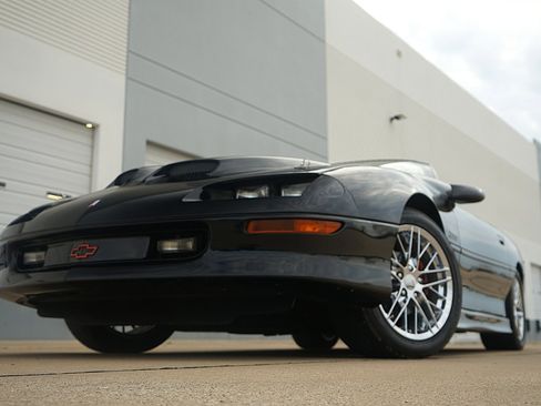 Used 1997 Chevrolet Camaro Z28 w/ Preferred Equipment Group 2 image 5