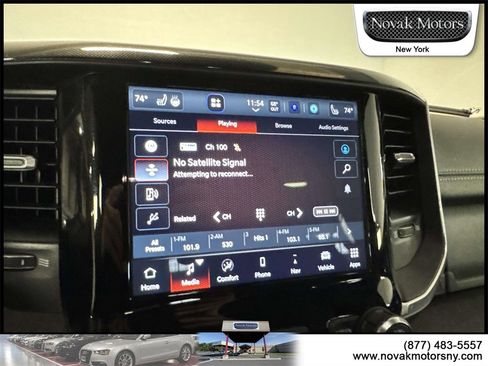 Used 2022 RAM 1500 Laramie w/ Sport Appearance Package image 17