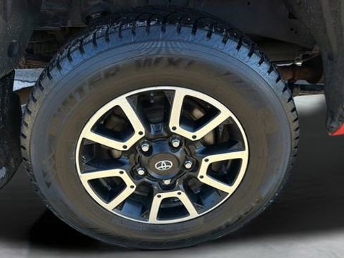 Used 2016 Toyota Tundra SR5 w/ TRD Off Road Package image 28