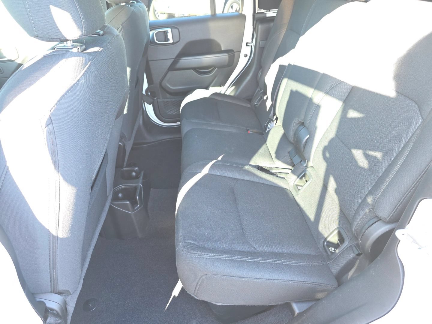 Used 2021 Jeep Gladiator Overland AWD/4WD image 22