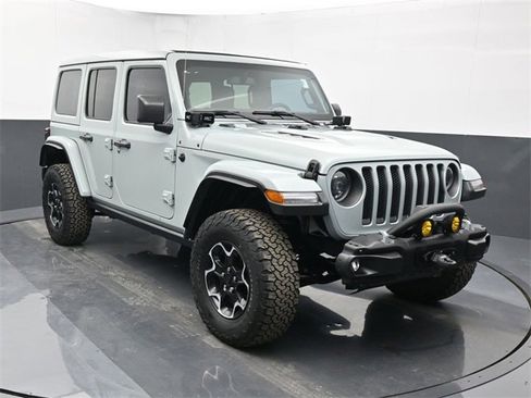 Used 2023 Jeep Wrangler Unlimited Rubicon w/ LED Lighting Group image 7