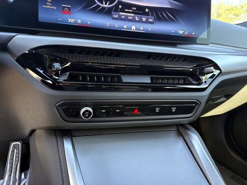 Used 2025 BMW M240i Coupe image 22