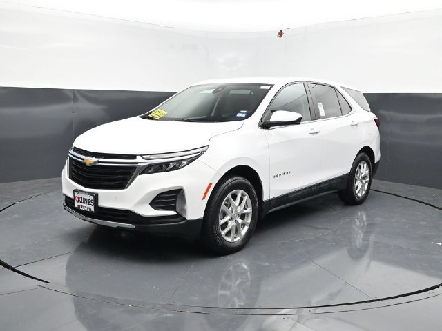 Used 2024 Chevrolet Equinox LT AWD/4WD image 3