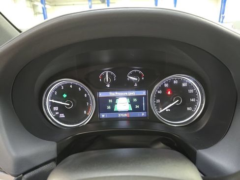 Used 2023 Buick Enclave Essence w/ Experience Buick Package AWD/4WD image 21