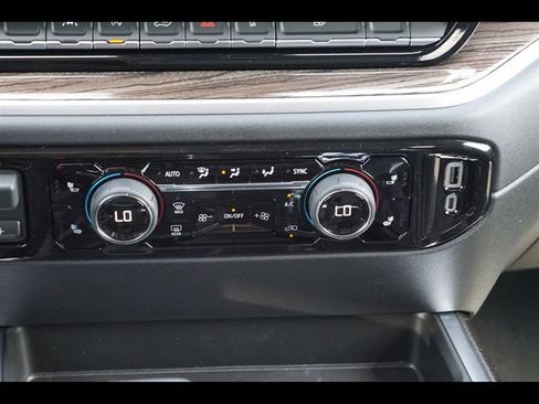 New 2026 Chevrolet Silverado 1500 LT w/ LPO, Liner Protection Package AWD/4WD image 12