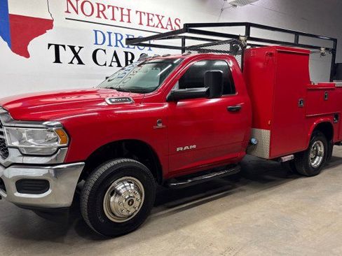 Used 2020 RAM 3500 Tradesman w/ Chrome Appearance Group image 11