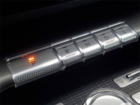 Certified 2024 Lincoln Nautilus Reserve w/ Jet Appearance Package (87T) image 33