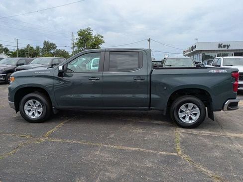 Used 2025 Chevrolet Silverado 1500 LT AWD/4WD image 7