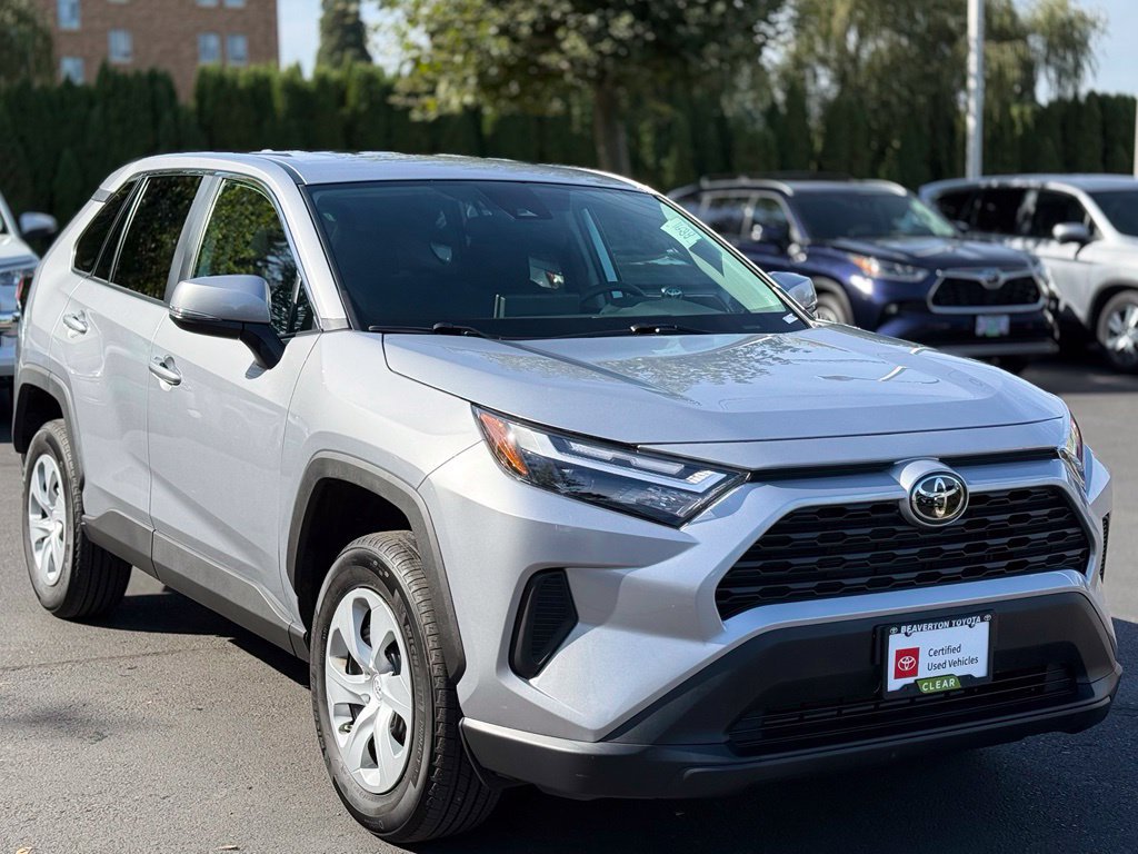 Certified 2024 Toyota RAV4 LE AWD/4WD image 7