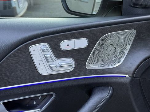 Used 2022 Mercedes-Benz GLE 350 GLE 350 w/ Premium Package image 4