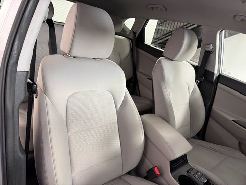 Used 2019 Hyundai Tucson Value FWD image 25