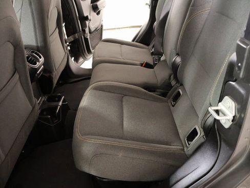 Used 2024 Jeep Gladiator Sport image 11