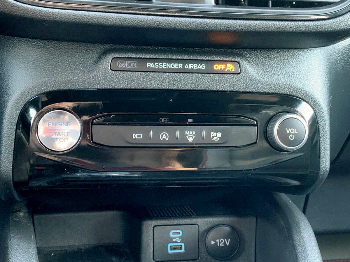 Used 2023 Ford Escape ST-Line Select w/ Tech Pack #2 AWD/4WD image 32