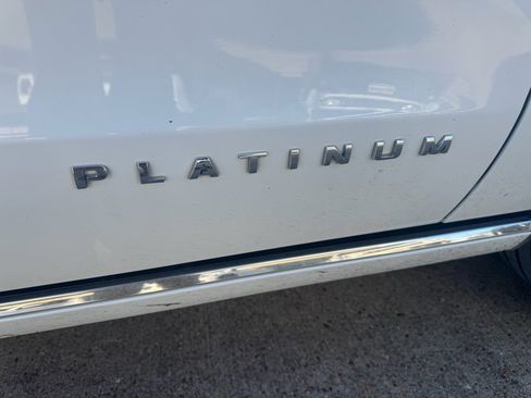 Used 2021 Ford Expedition Platinum image 13