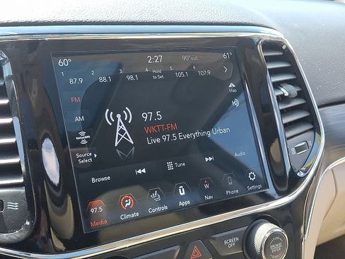 Used 2020 Jeep Grand Cherokee Limited w/ Trailer Tow Group IV image 18