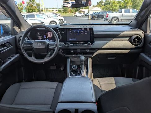 Used 2024 Chevrolet Colorado Trail Boss AWD/4WD image 11