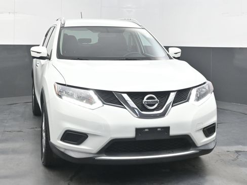 Used 2016 Nissan Rogue SV w/ SV Premium Package AWD/4WD image 3