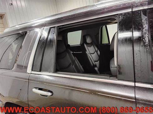 Used 2015 Cadillac Escalade Luxury AWD/4WD image 27