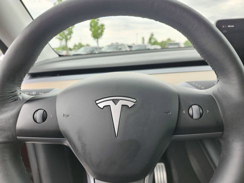 Used 2022 Tesla Model Y Performance AWD/4WD image 28