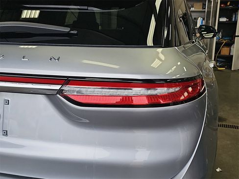 Used 2022 Lincoln Corsair AWD w/ Equipment Group 101A image 35