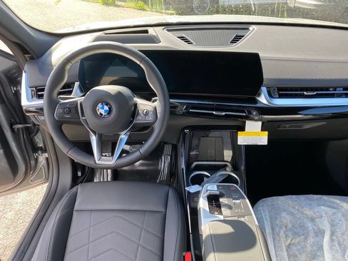 New 2026 BMW X2 xDrive28i w/ Technology Package AWD/4WD image 9