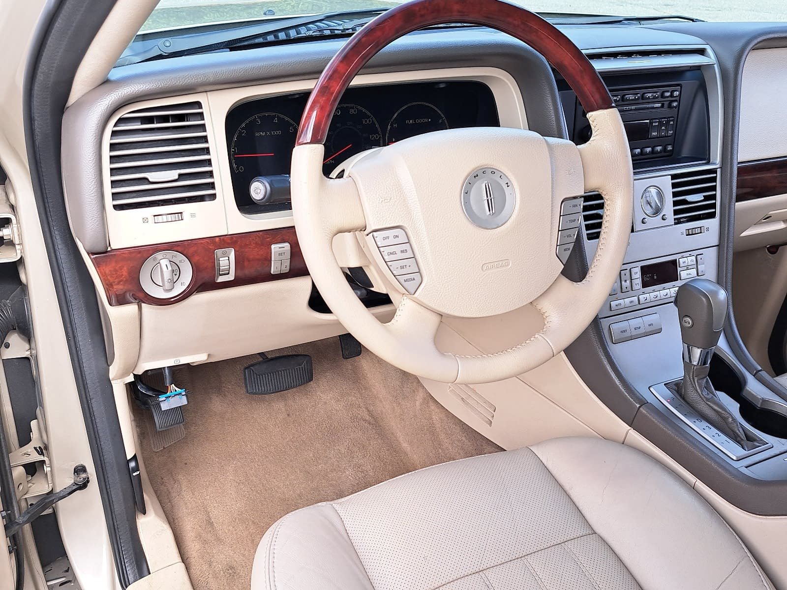 Used 2004 Lincoln Aviator 2WD image 18