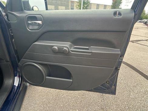 Used 2012 Jeep Patriot Sport image 22