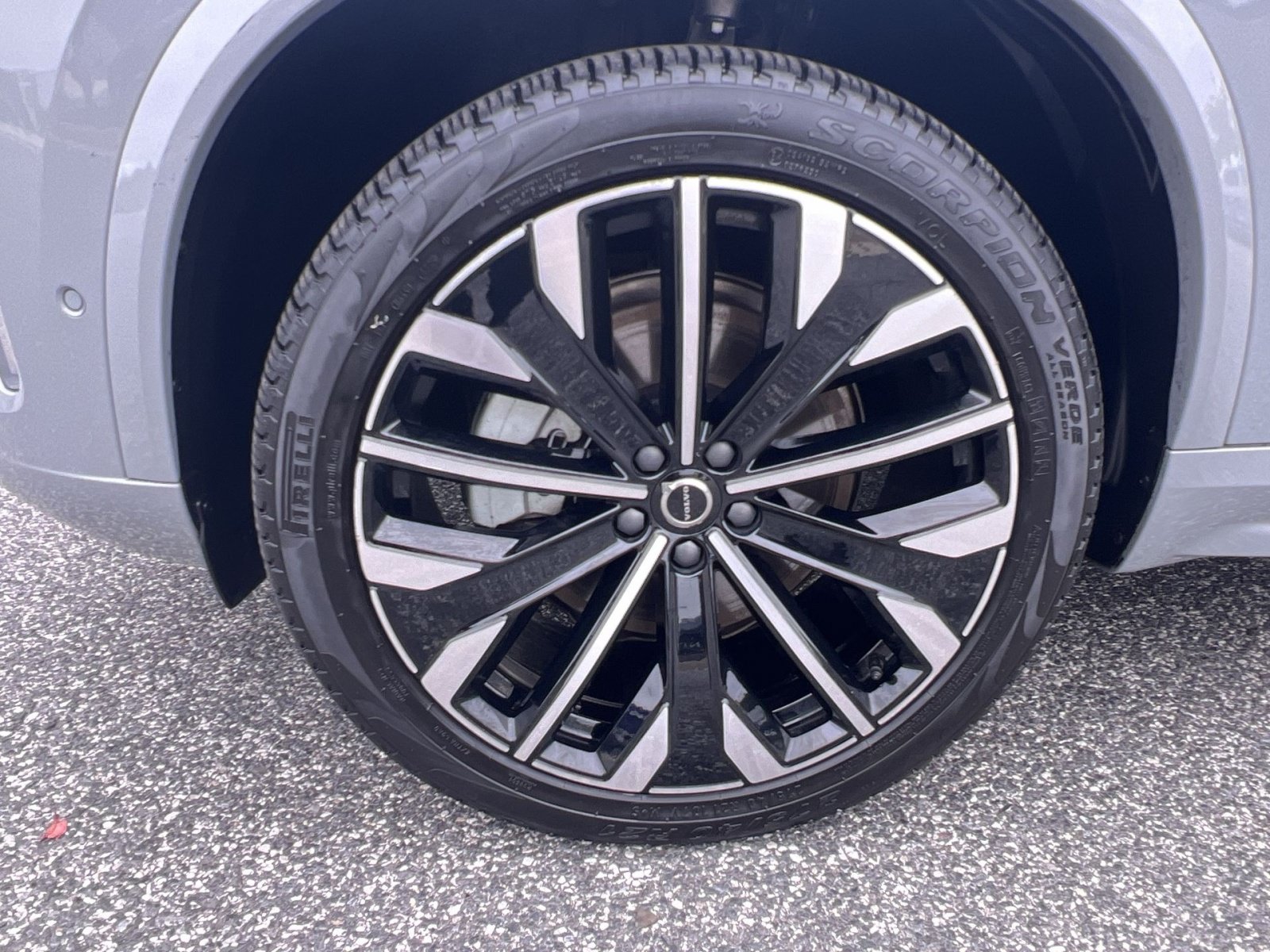 Used 2026 Volvo XC90 B6 Plus AWD/4WD image 12