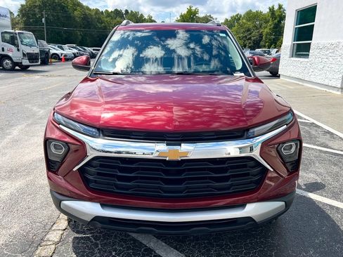 Used 2025 Chevrolet TrailBlazer LT FWD image 5