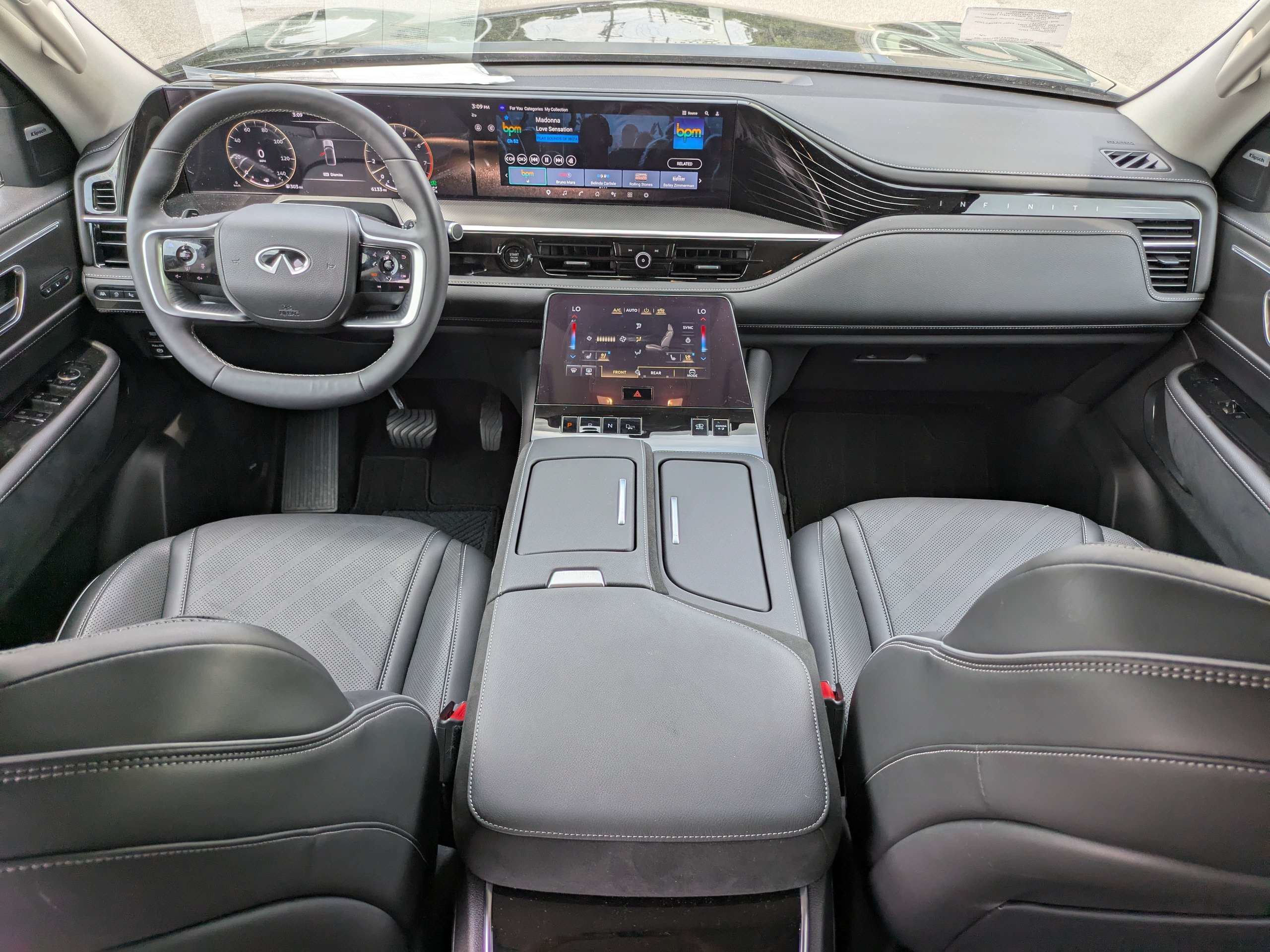 Used 2026 INFINITI QX80 Luxe w/ Cargo Package AWD/4WD image 17