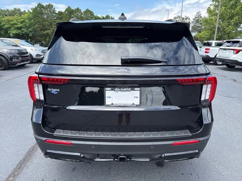 New 2026 Ford Explorer ST-Line RWD image 29