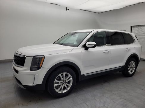Used 2022 Kia Telluride LX image 2