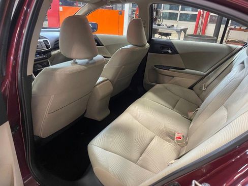 Used 2016 Honda Accord LX image 10