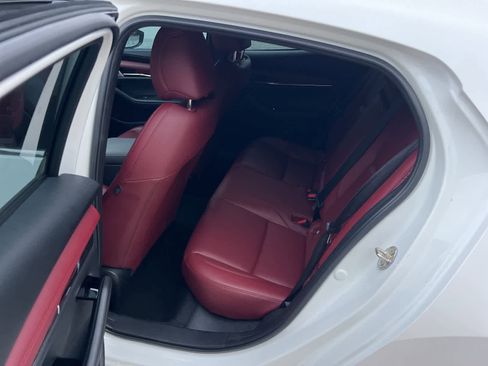 Used 2021 MAZDA MAZDA3 s image 15