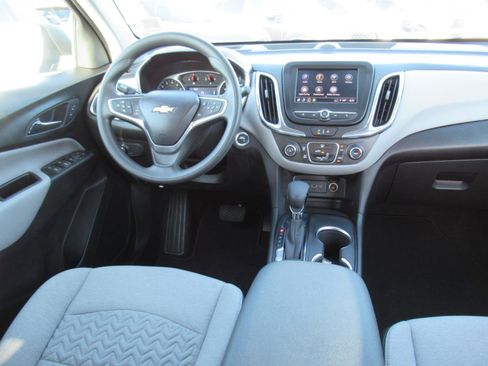 Used 2023 Chevrolet Equinox LS w/ LS Convenience Package FWD image 13