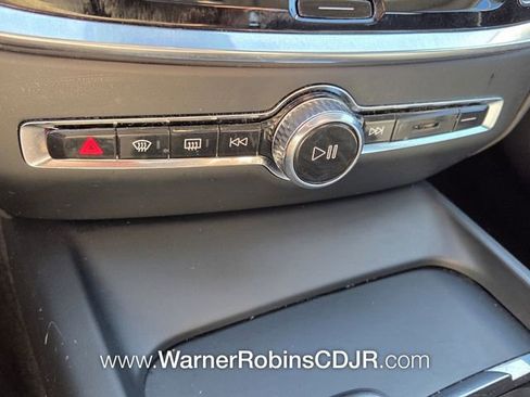 Used 2024 Volvo S60 B5 Core FWD image 24
